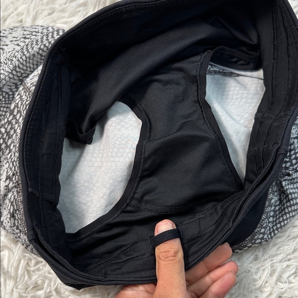 Lululemon Run Times Short II *4" Swerve Vapor Metal Grey / Black - Picture 2 of 5